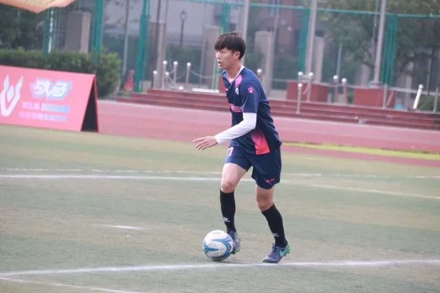 U18亚洲杯决赛：巴萨兰挡拆上演双手暴扣 澳大利亚领先10分